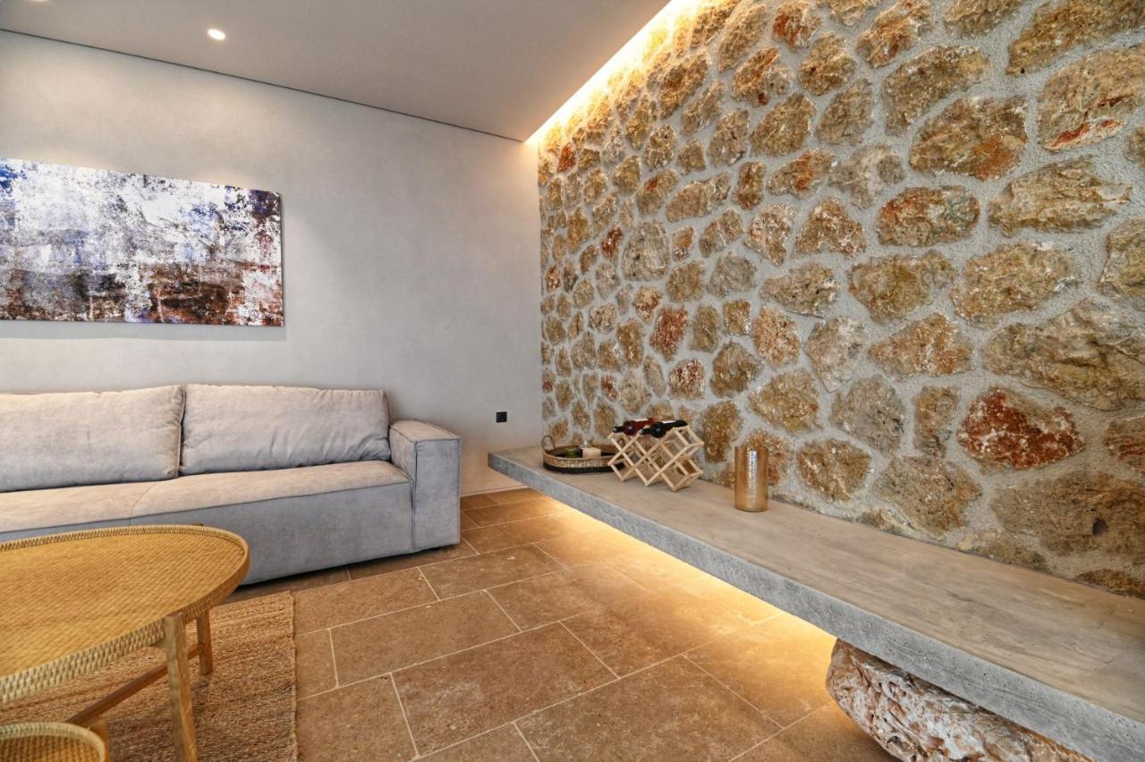 Blooms Of Sivota Bay - Luxury Villas With Private Heated Pool Bagian luar foto