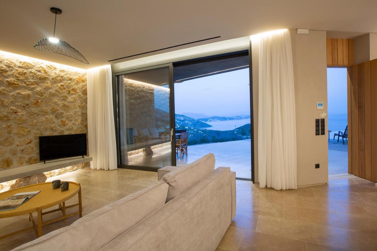 Blooms Of Sivota Bay - Luxury Villas With Private Heated Pool Bagian luar foto