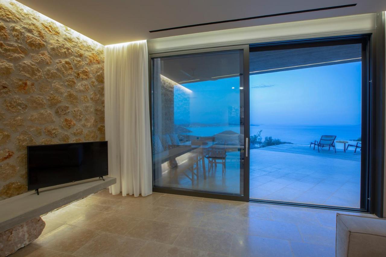 Blooms Of Sivota Bay - Luxury Villas With Private Heated Pool Bagian luar foto