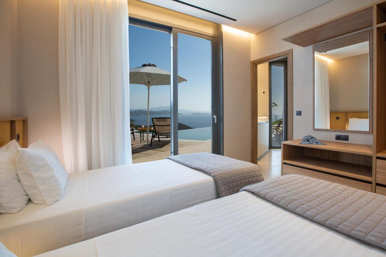 Blooms Of Sivota Bay - Luxury Villas With Private Heated Pool Bagian luar foto