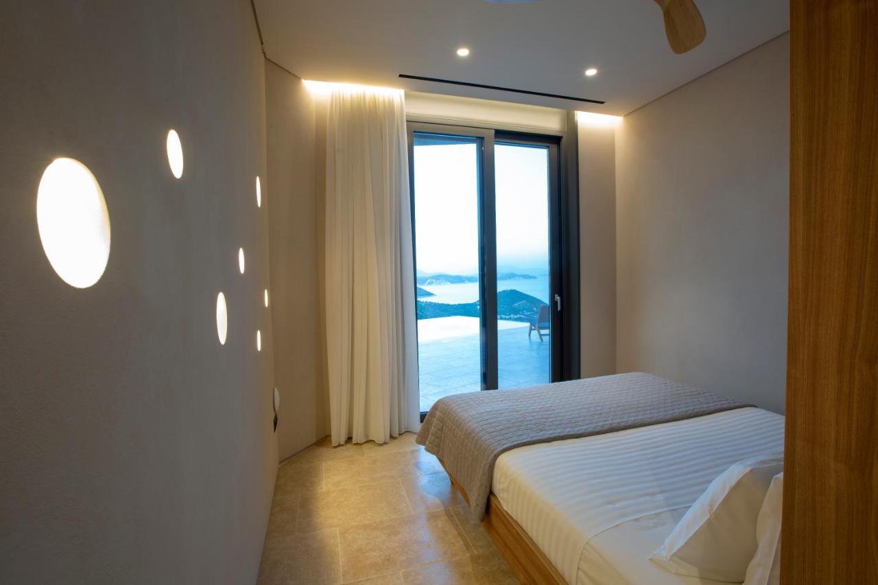 Blooms Of Sivota Bay - Luxury Villas With Private Heated Pool Bagian luar foto