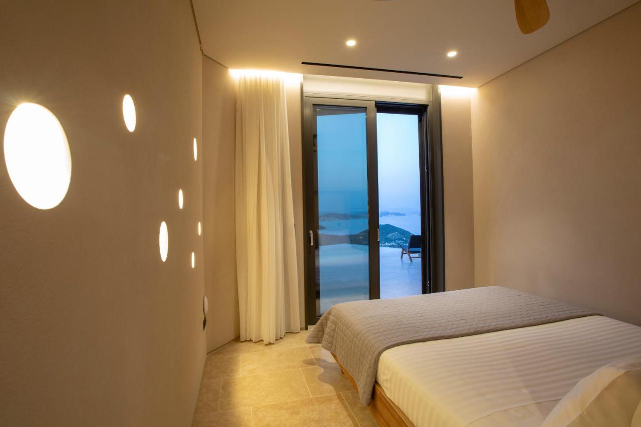 Blooms Of Sivota Bay - Luxury Villas With Private Heated Pool Bagian luar foto
