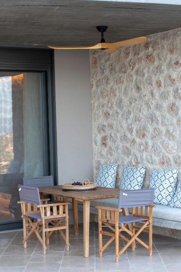 Blooms Of Sivota Bay - Luxury Villas With Private Heated Pool Bagian luar foto