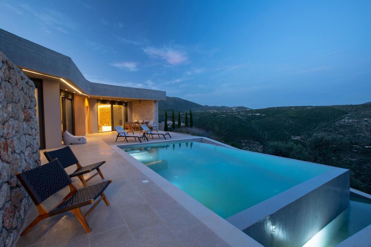 Blooms Of Sivota Bay - Luxury Villas With Private Heated Pool Bagian luar foto