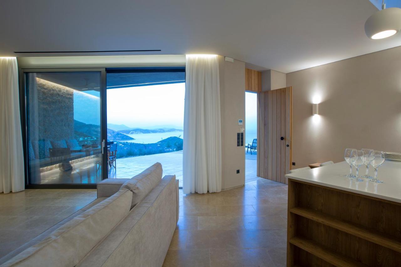 Blooms Of Sivota Bay - Luxury Villas With Private Heated Pool Bagian luar foto