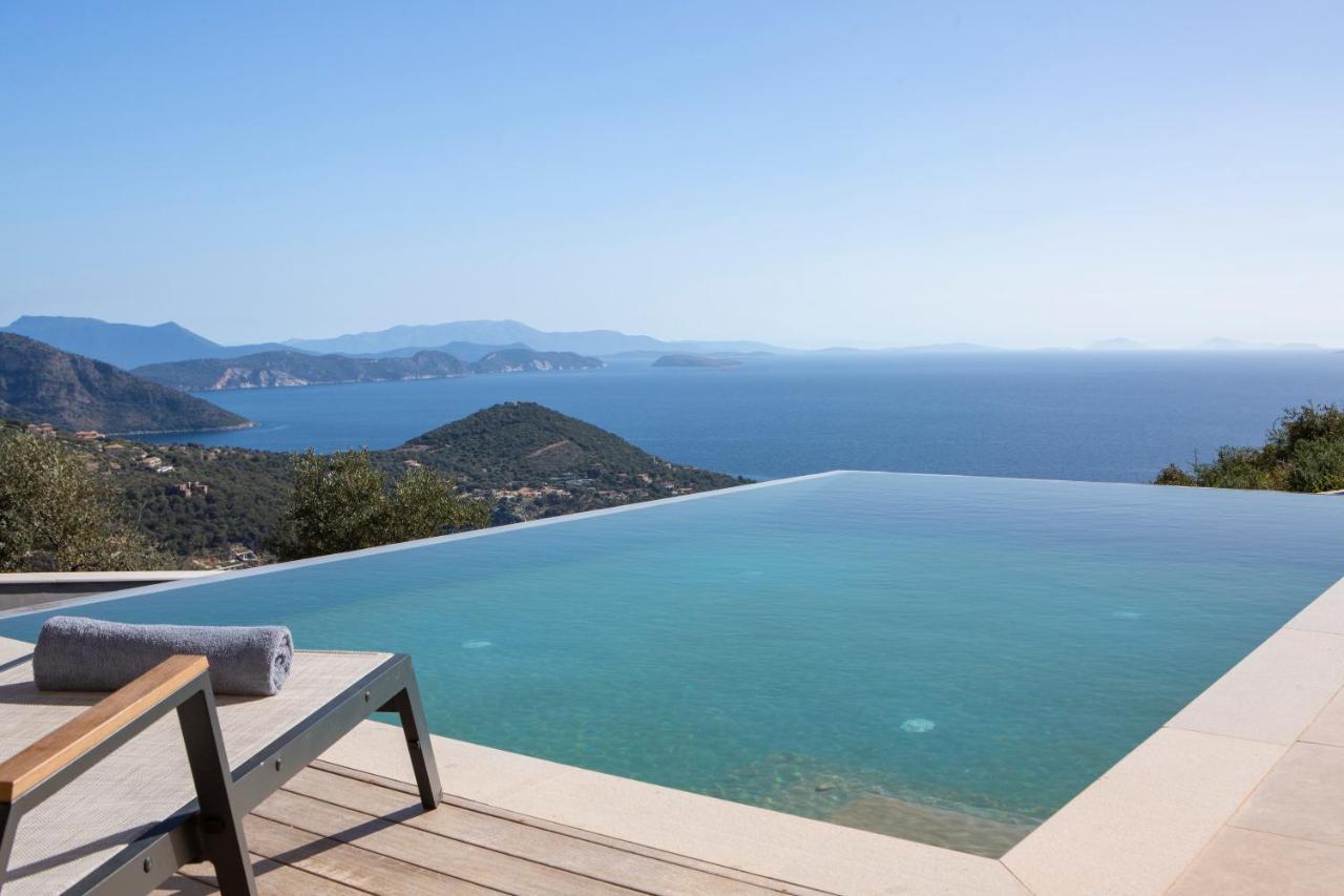 Blooms Of Sivota Bay - Luxury Villas With Private Heated Pool Bagian luar foto