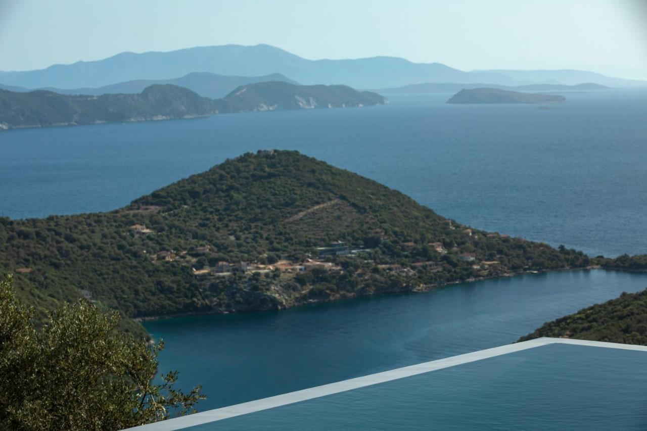 Blooms Of Sivota Bay - Luxury Villas With Private Heated Pool Bagian luar foto