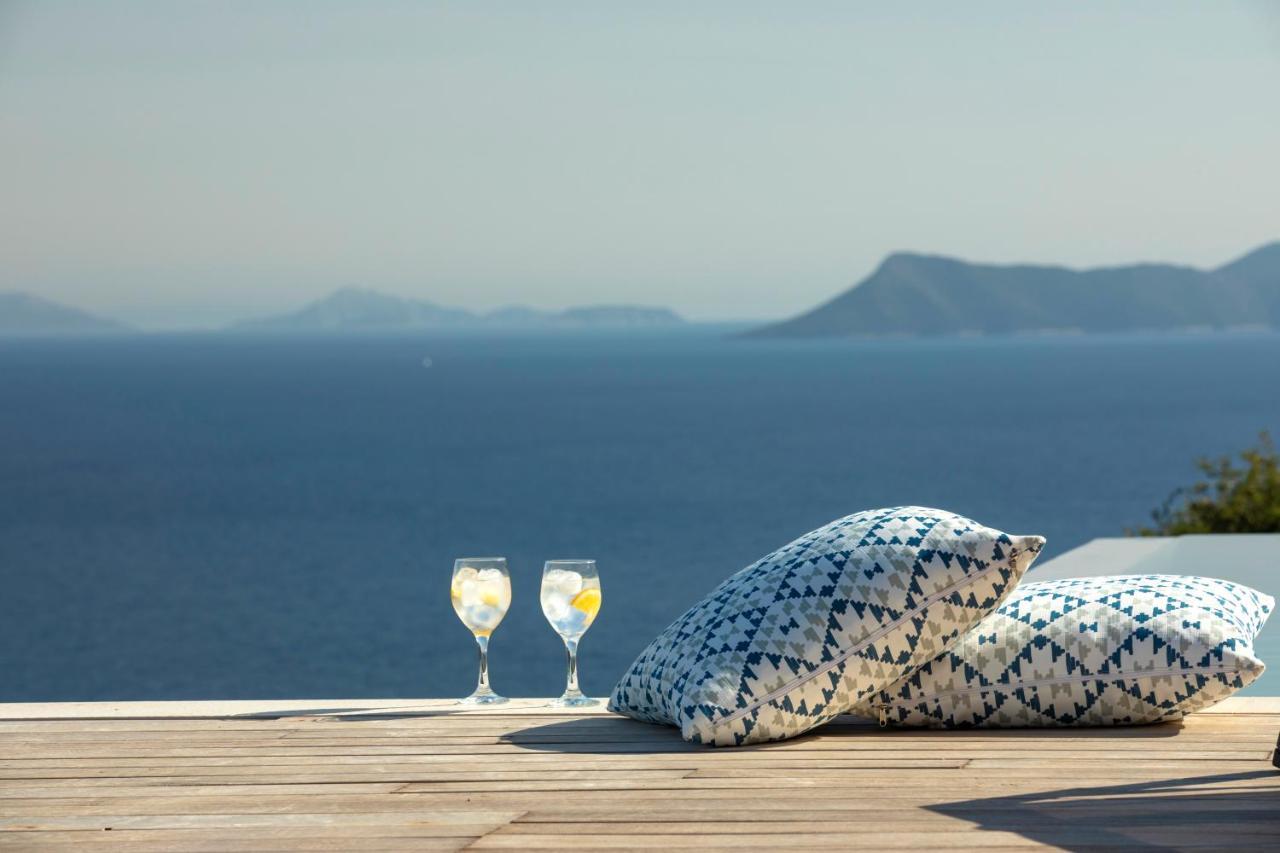 Blooms Of Sivota Bay - Luxury Villas With Private Heated Pool Bagian luar foto